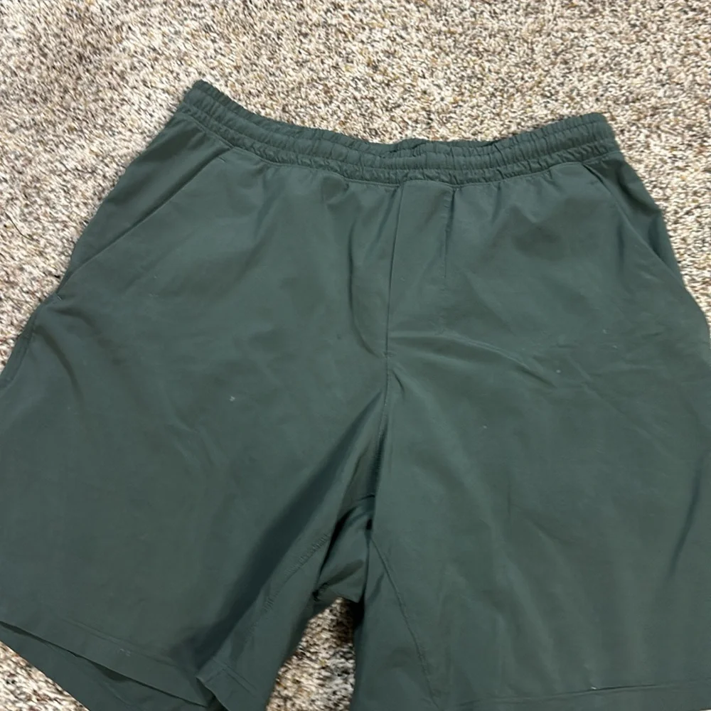 lululemon athletica Dark Green Athletic Shorts - Picture 1 of 1